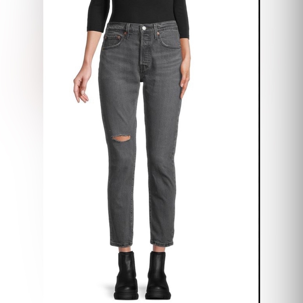 Levi’s Charcoal Skinny Jeans